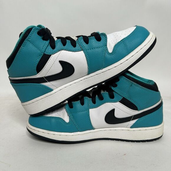 Nike Shoes Air Jordan 1 Mid GG “Volt Ice” 2024 - Picture 3 of 10